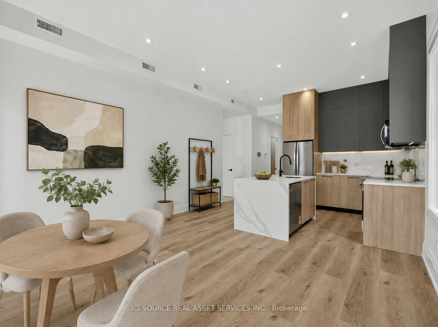 Unit 2-28 Norcross Road, Toronto, ON, M3H 2R4