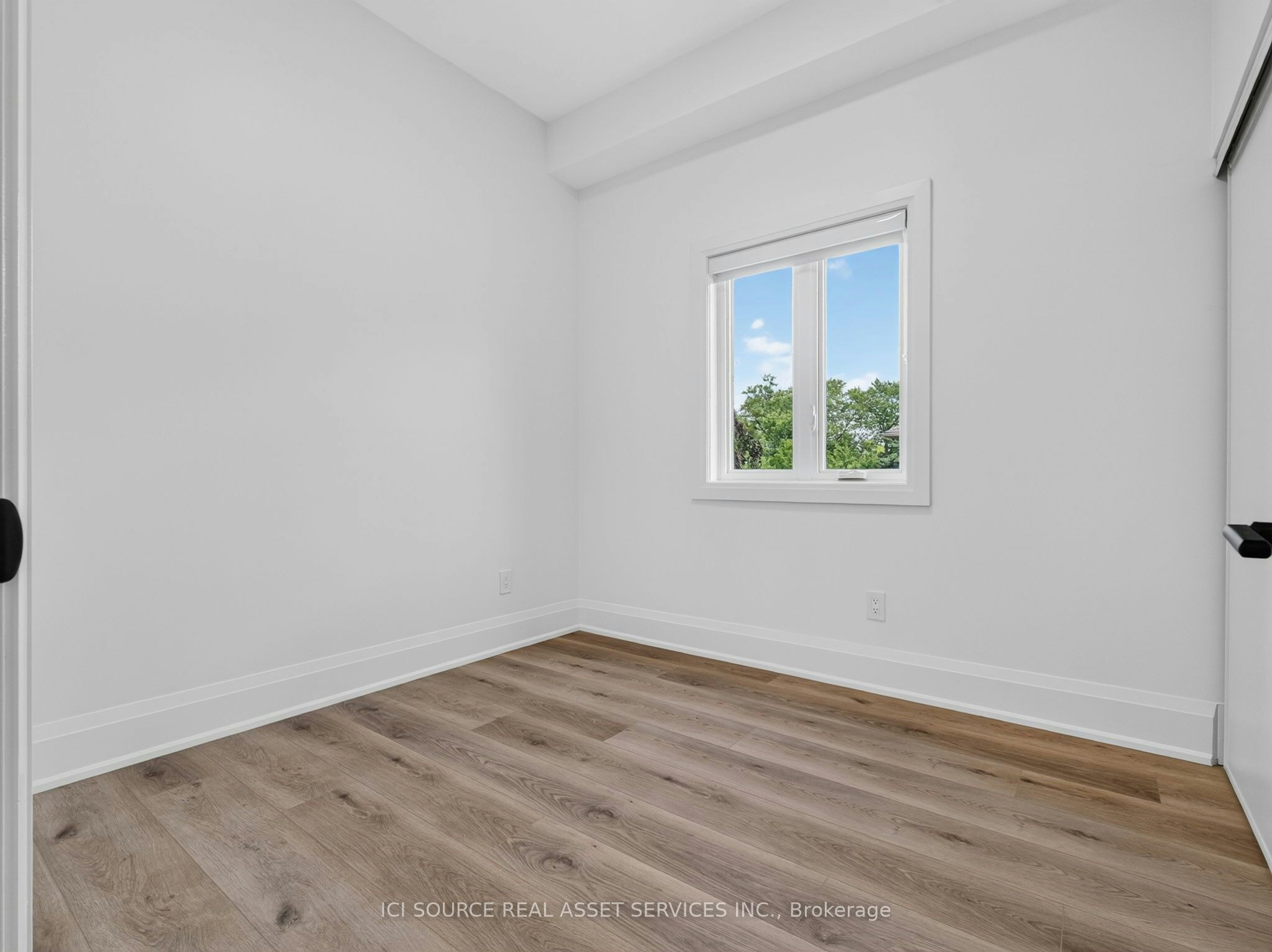 Unit 2-28 Norcross Road, Toronto, ON, M3H 2R4 - 24