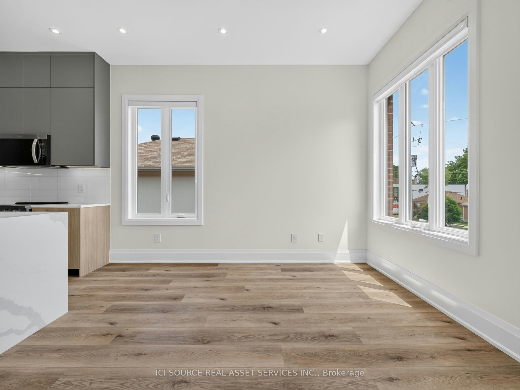 Unit 2-28 Norcross Road, Toronto, ON, M3H 2R4 - 5