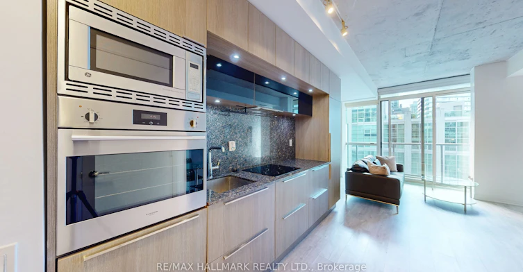 1010-88 Blue Jays Way, Toronto, ON, M5V 2G3 - 3