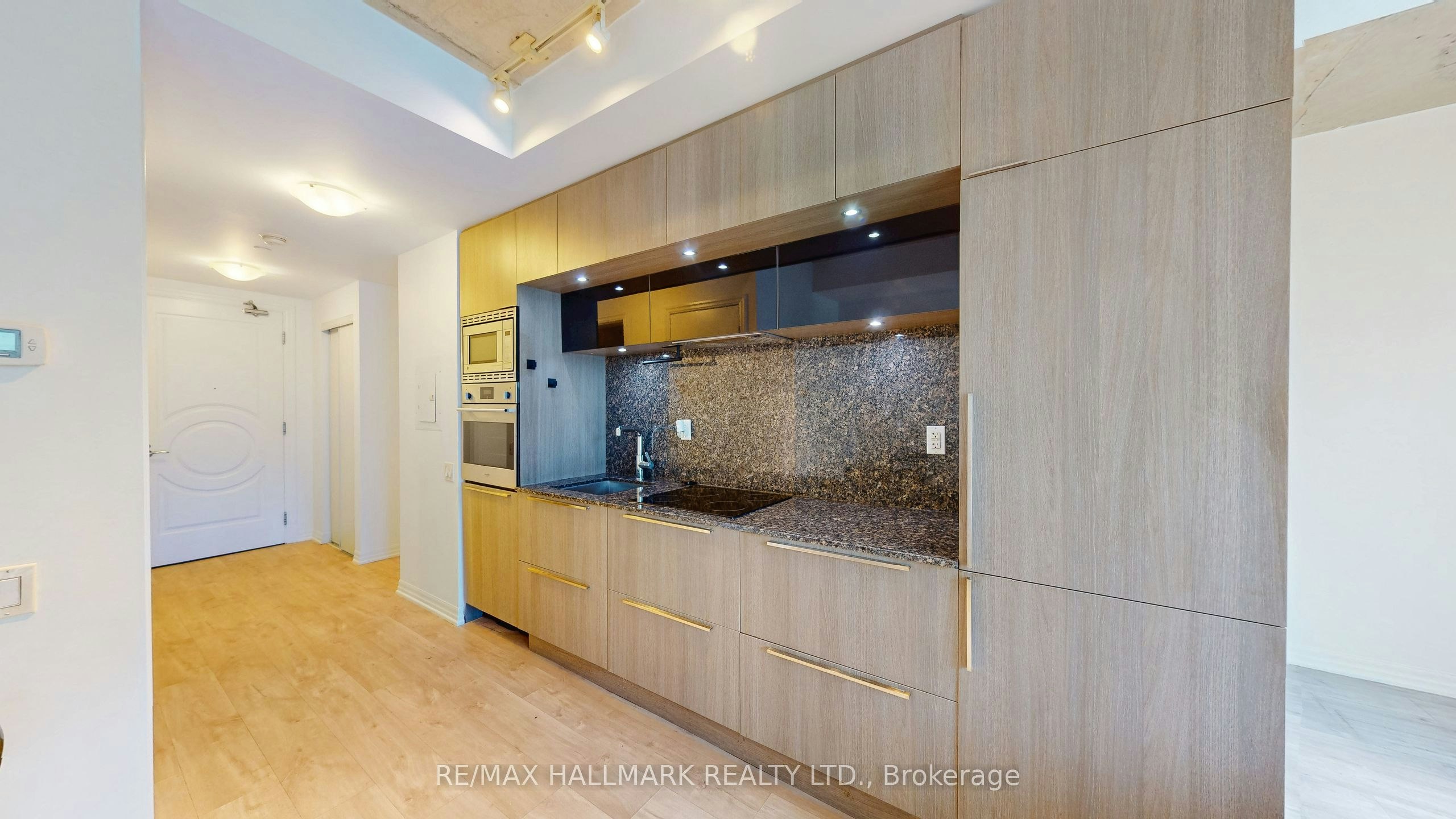 1010-88 Blue Jays Way, Toronto, ON, M5V 2G3 - 4