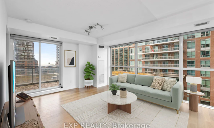 712-80 Western Battery Road