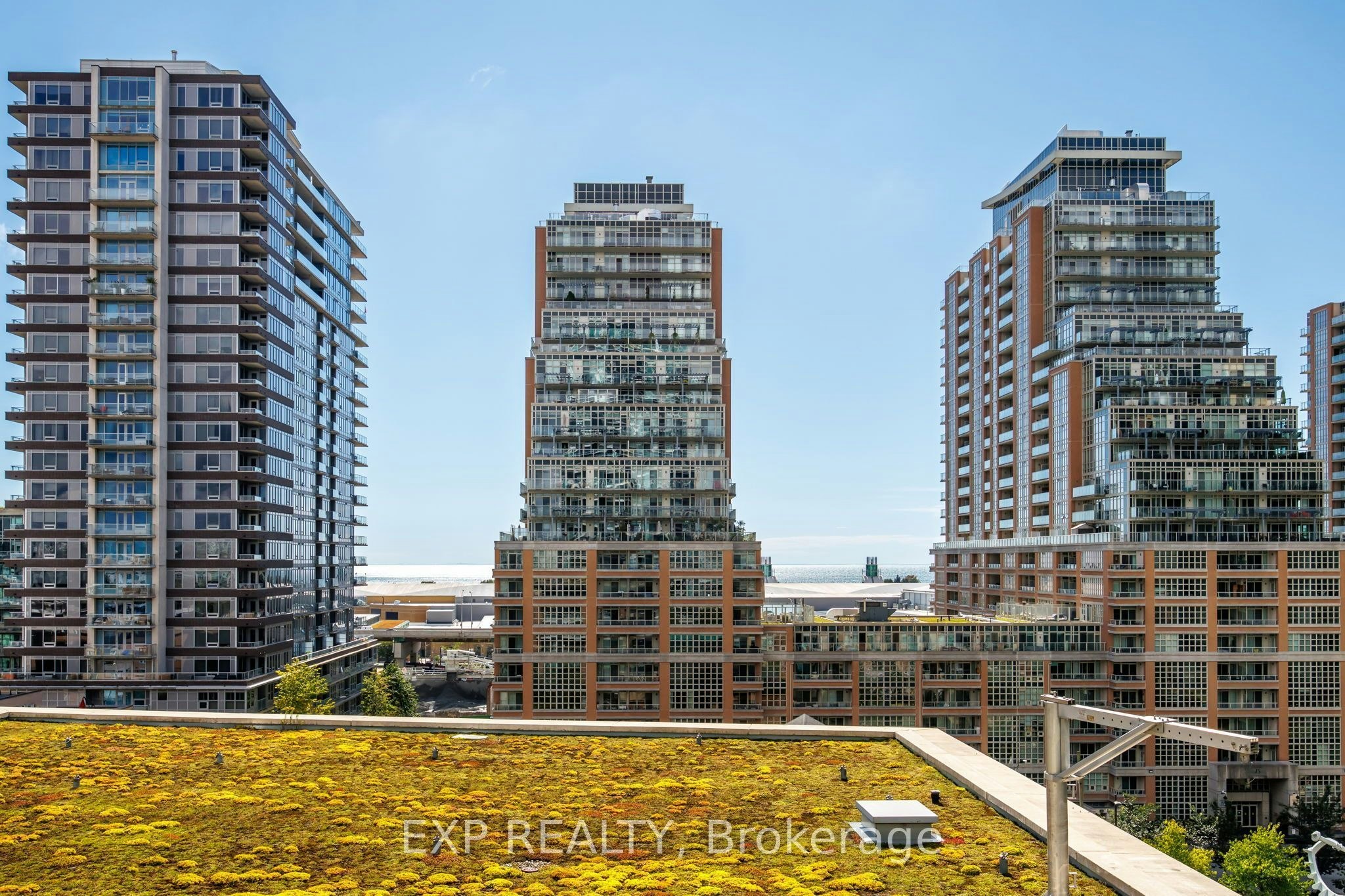 712-80 Western Battery Road, Toronto, ON, M6K 3S1