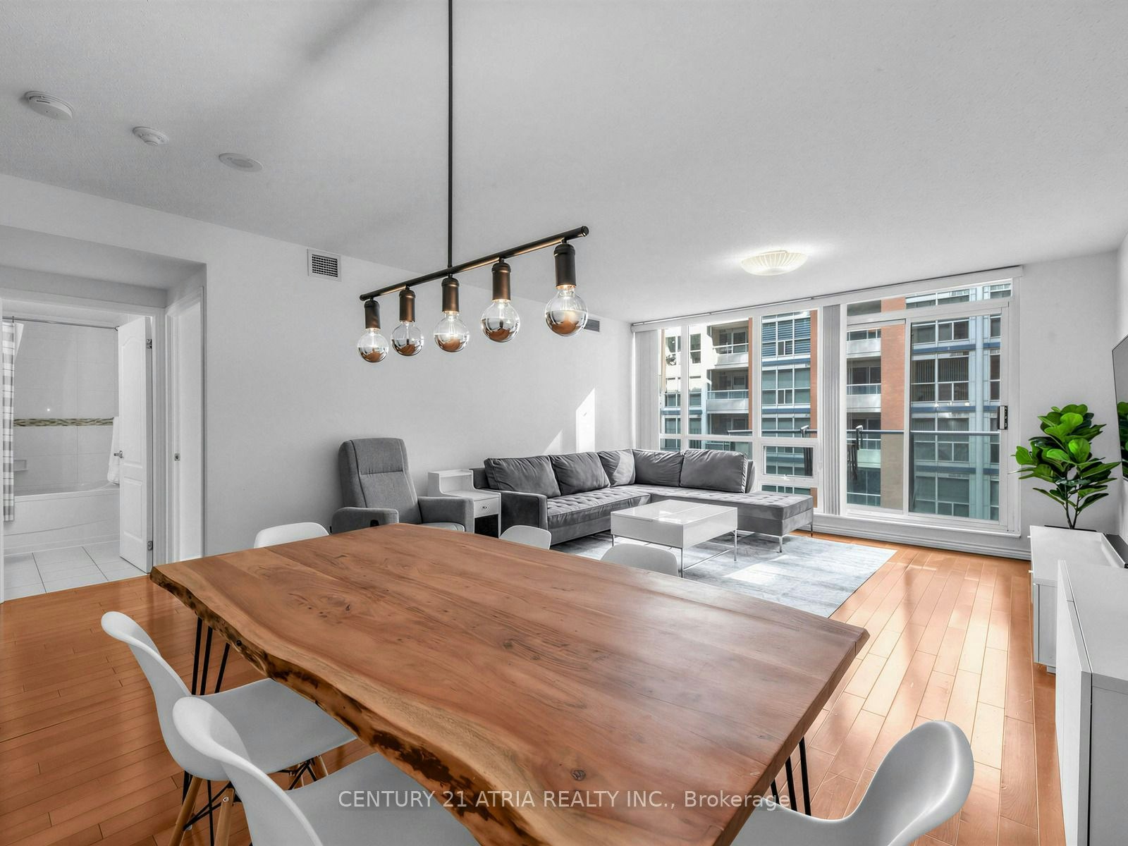 601-263 Wellington Street W, Toronto, ON, M5V 3E6 - 14