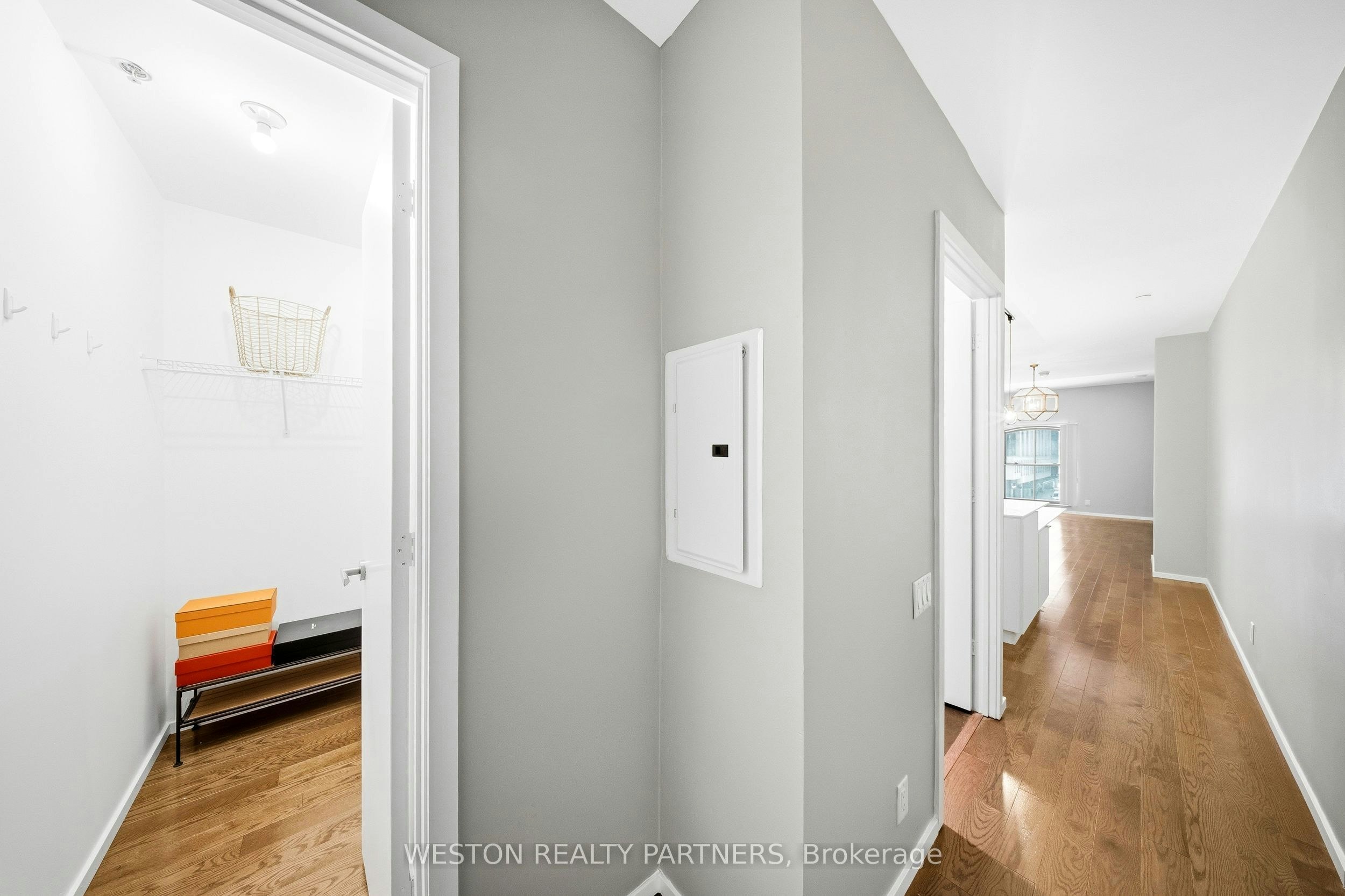 5 St Joseph Street, Toronto, ON, M4Y 0B6 - 8