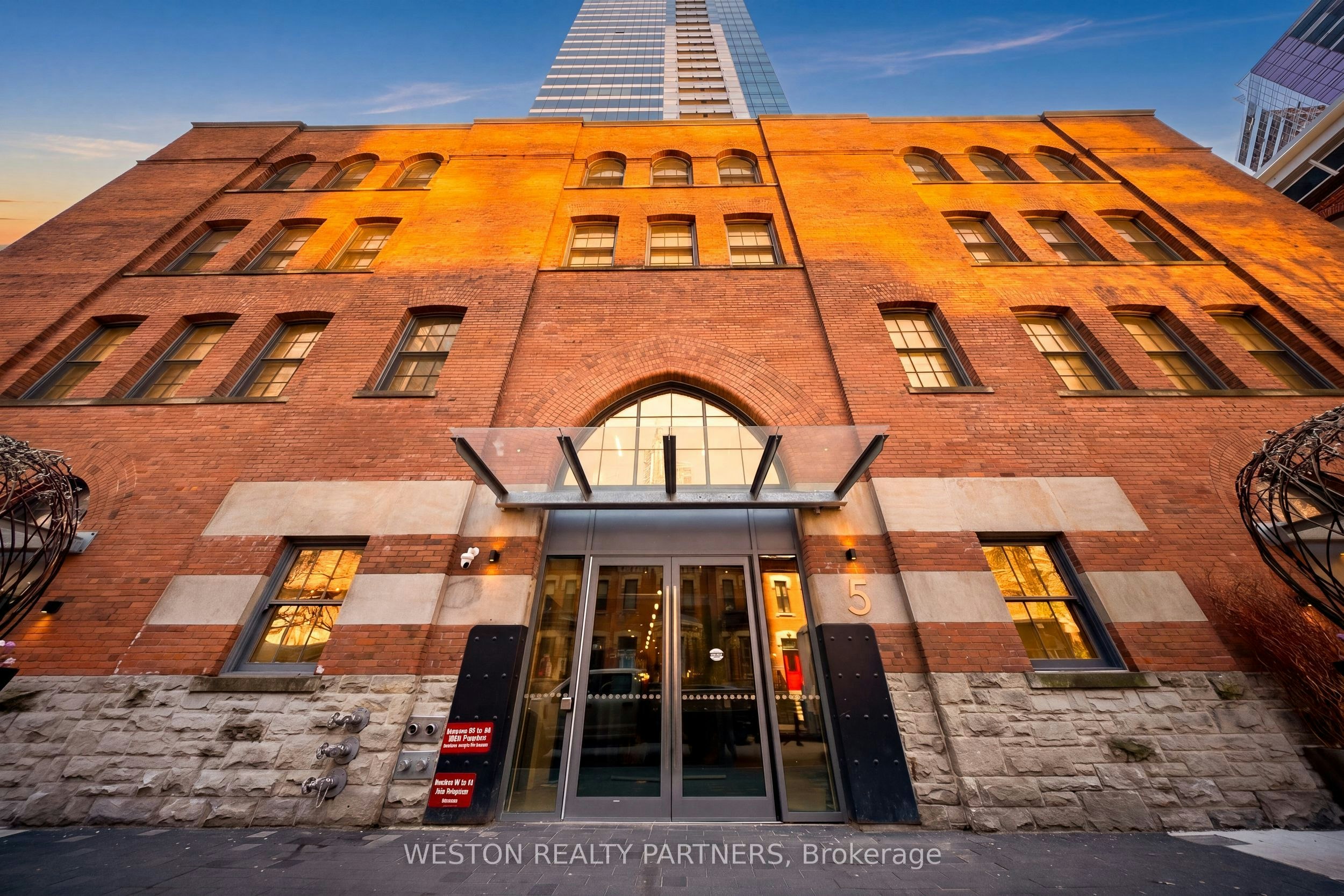 5 St Joseph Street, Toronto, ON, M4Y 0B6 - 15
