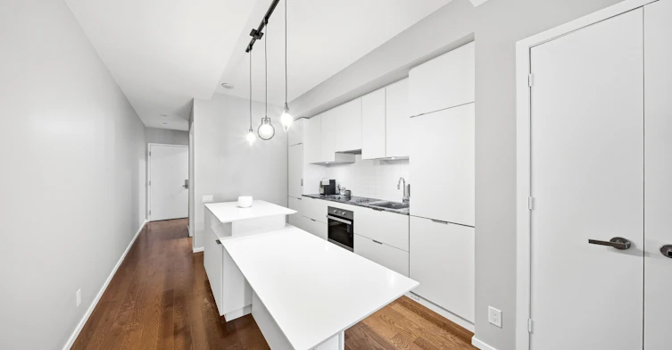 5 St Joseph Street, Toronto, ON, M4Y 0B6 - 11