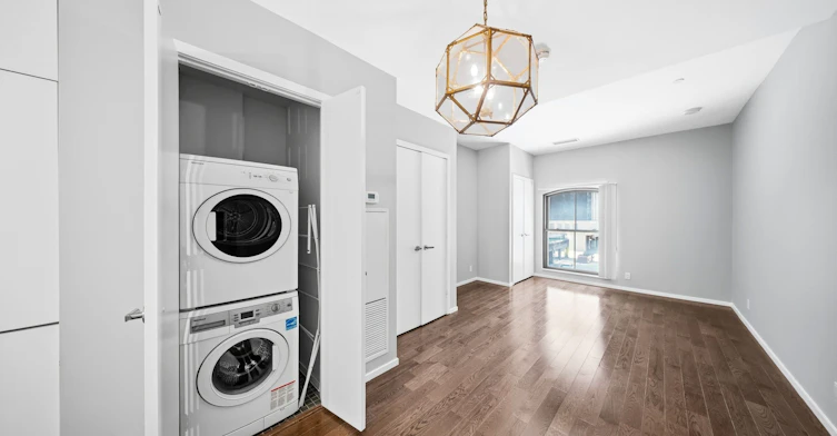 5 St Joseph Street, Toronto, ON, M4Y 0B6 - 10