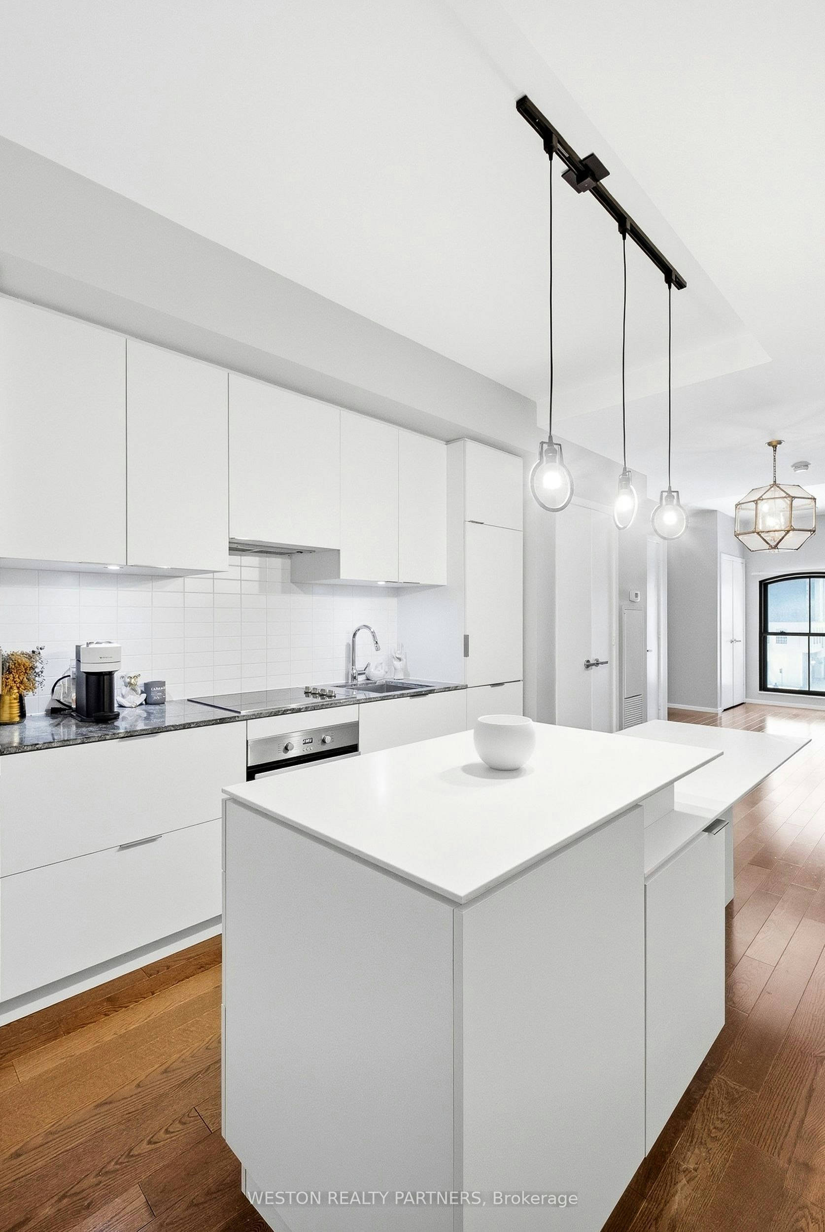 5 St Joseph Street, Toronto, ON, M4Y 0B6 - 6