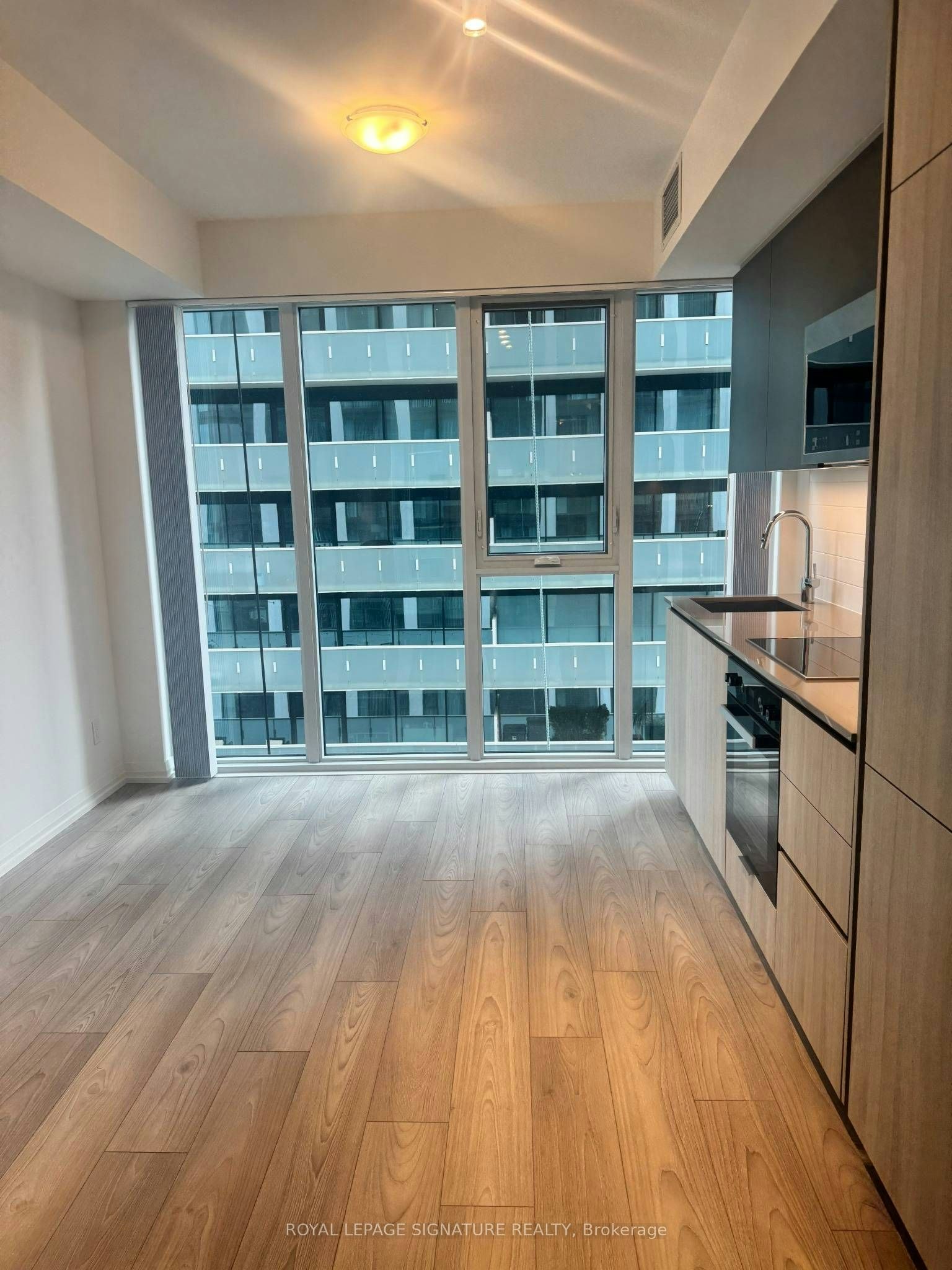 2628-400 King Street, Toronto, ON, M5V 0X8 - 7