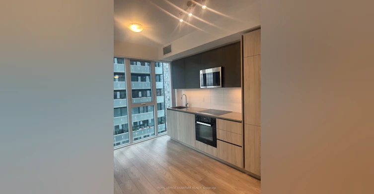 2628-400 King Street, Toronto, ON, M5V 0X8 - 4