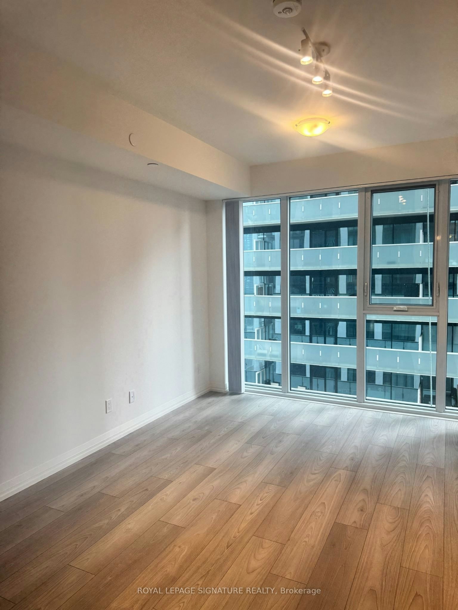 2628-400 King Street, Toronto, ON, M5V 0X8 - 6