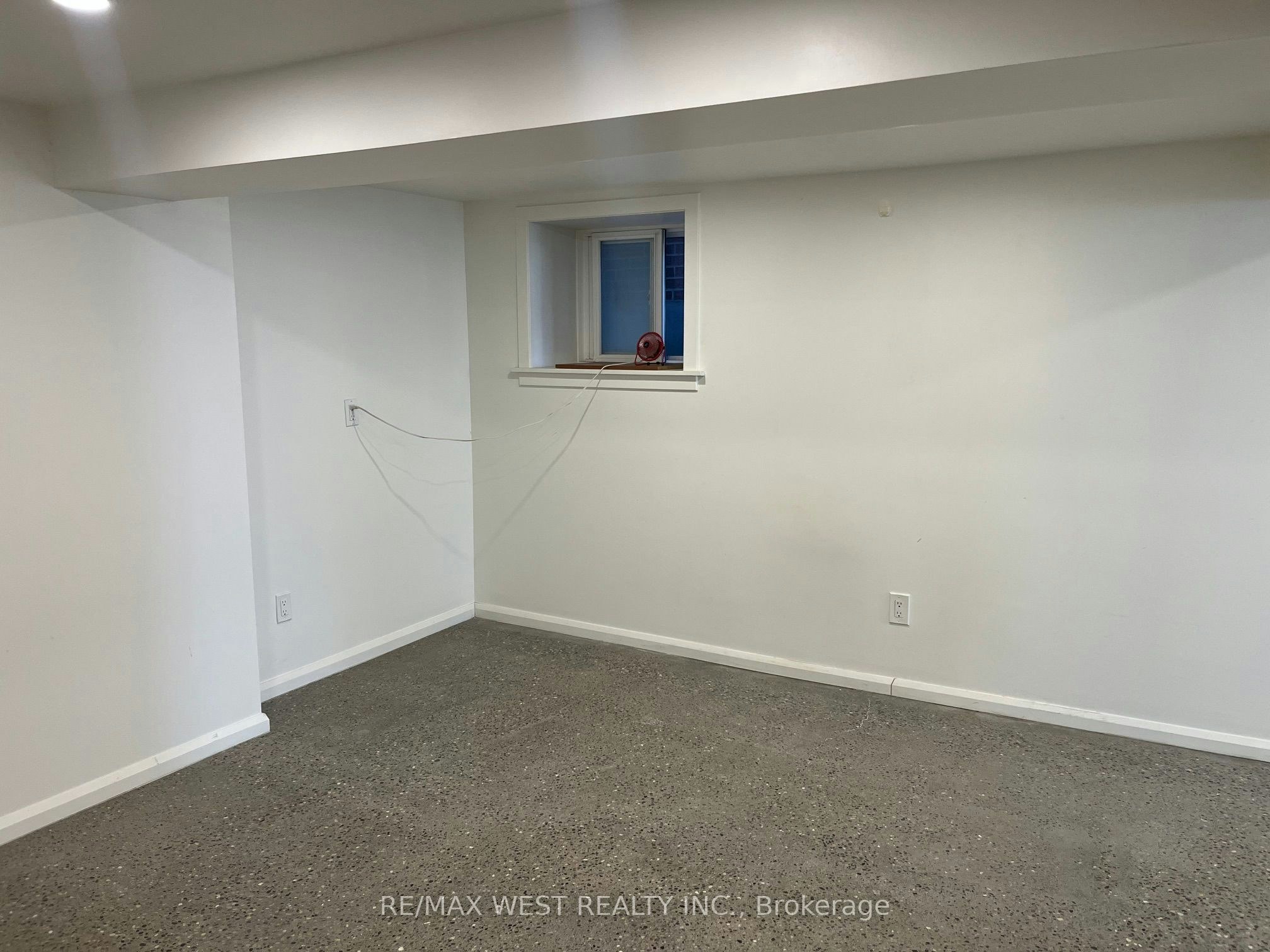 Basement-7 Blandford Street, Toronto, ON, M6E 3A6 - 11