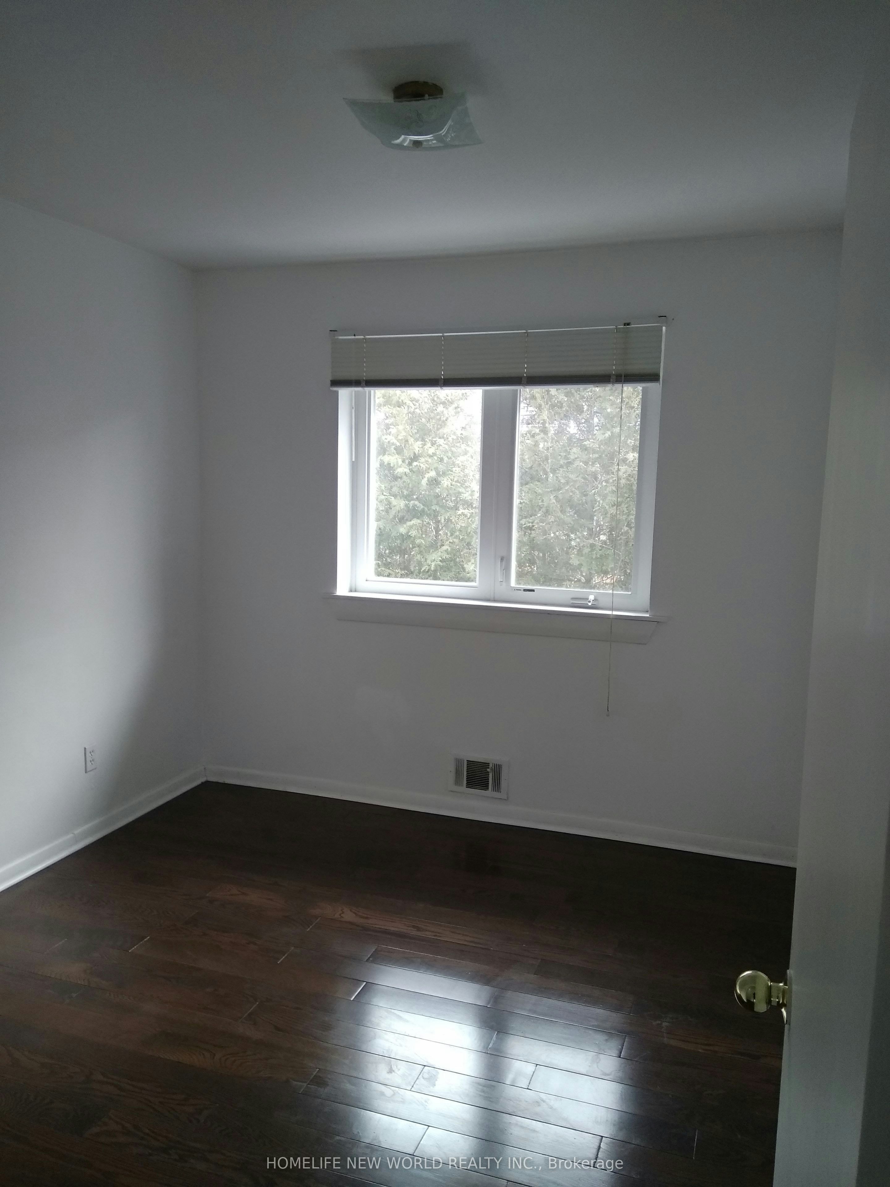96 Berkinshaw Crescent, Toronto, ON, M3B 2T2 - 10
