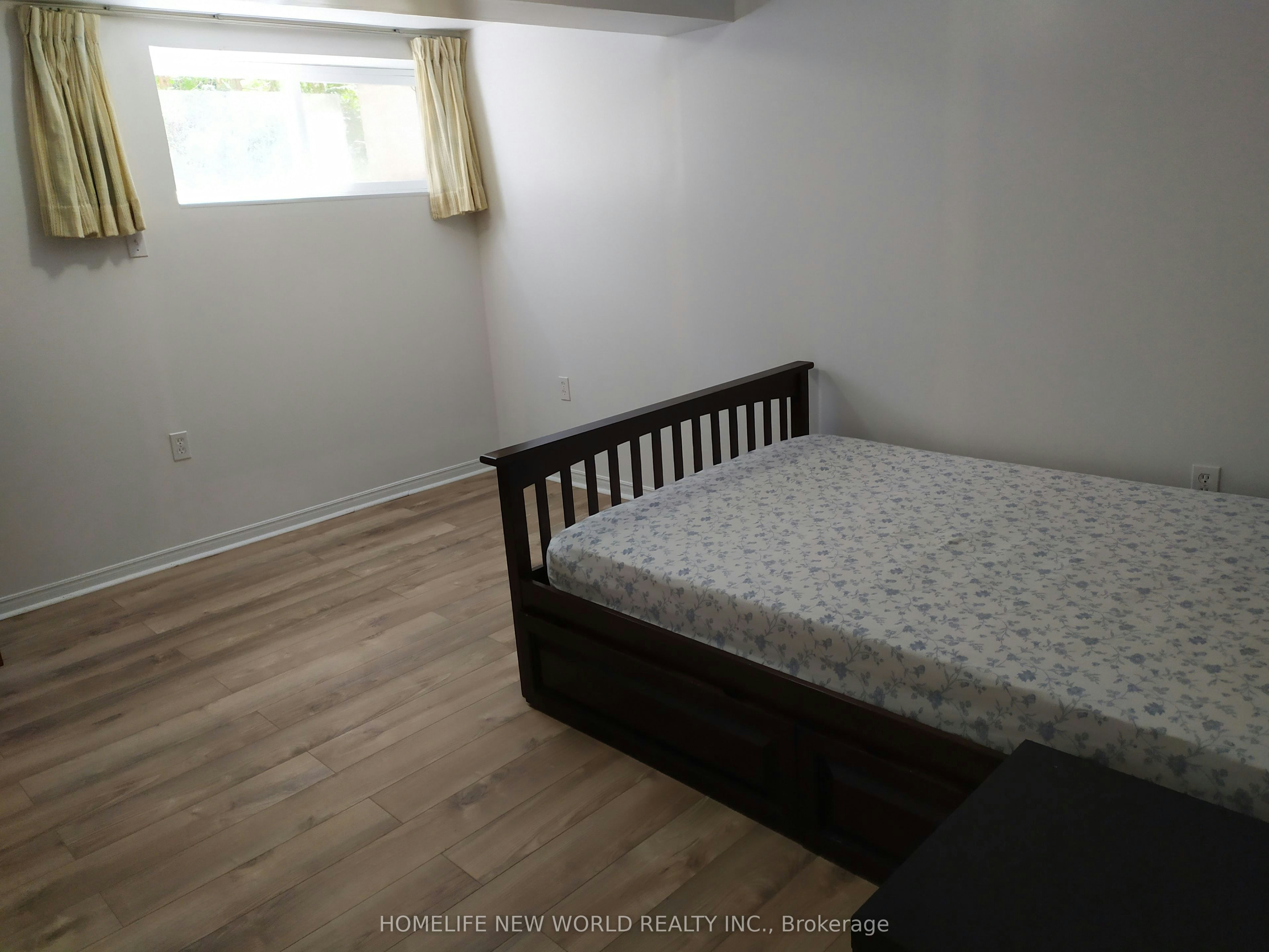 96 Berkinshaw Crescent, Toronto, ON, M3B 2T2 - 11