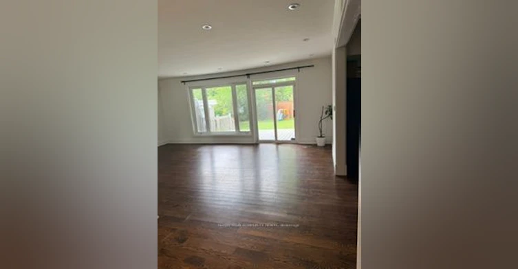 Main Floor-16 Urbandale Avenue, Toronto, ON, M2M 2H1 - 10