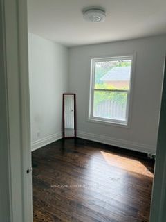 Main Floor-16 Urbandale Avenue, Toronto, ON, M2M 2H1 - 9