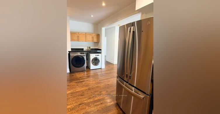 Main Floor-16 Urbandale Avenue, Toronto, ON, M2M 2H1 - 5