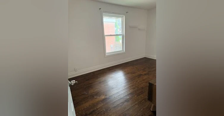 Main Floor-16 Urbandale Avenue, Toronto, ON, M2M 2H1 - 7