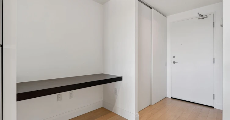 701-32 Trolley Crescent, Toronto, ON, M5A 0E9 - 6