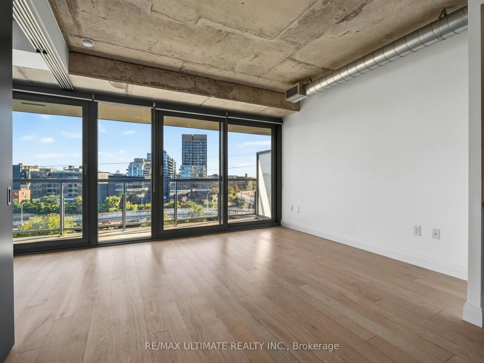 701-32 Trolley Crescent, Toronto, ON, M5A 0E9 - 11