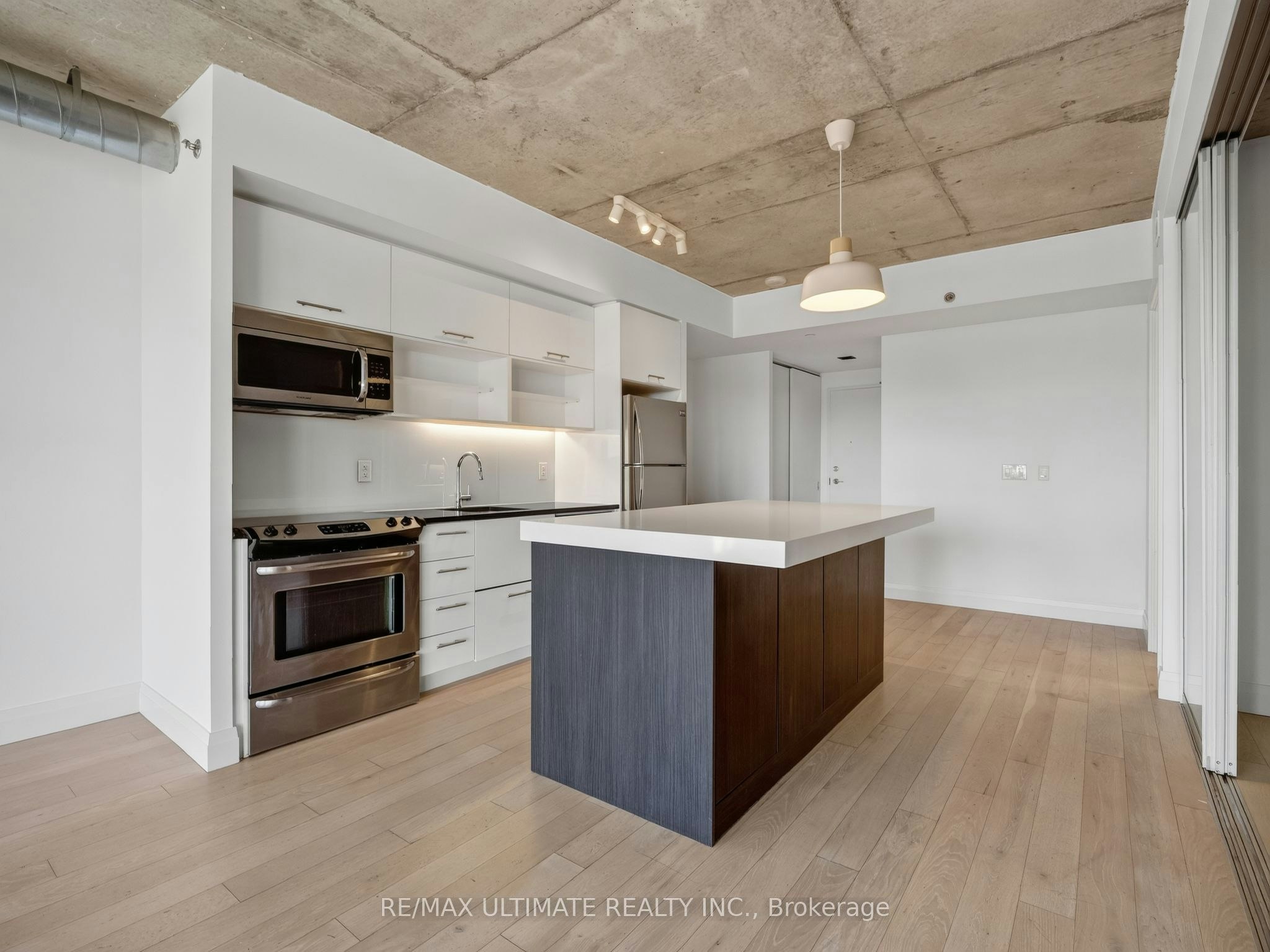 701-32 Trolley Crescent, Toronto, ON, M5A 0E9 - 9