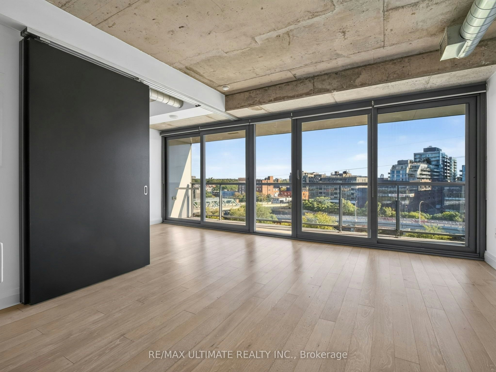 701-32 Trolley Crescent, Toronto, ON, M5A 0E9 - 13