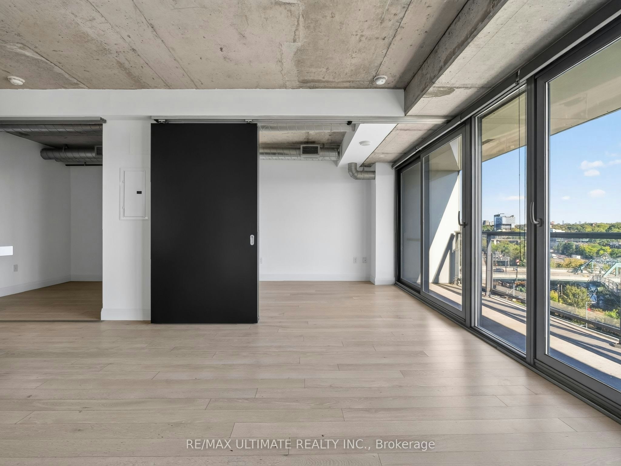 701-32 Trolley Crescent, Toronto, ON, M5A 0E9 - 16