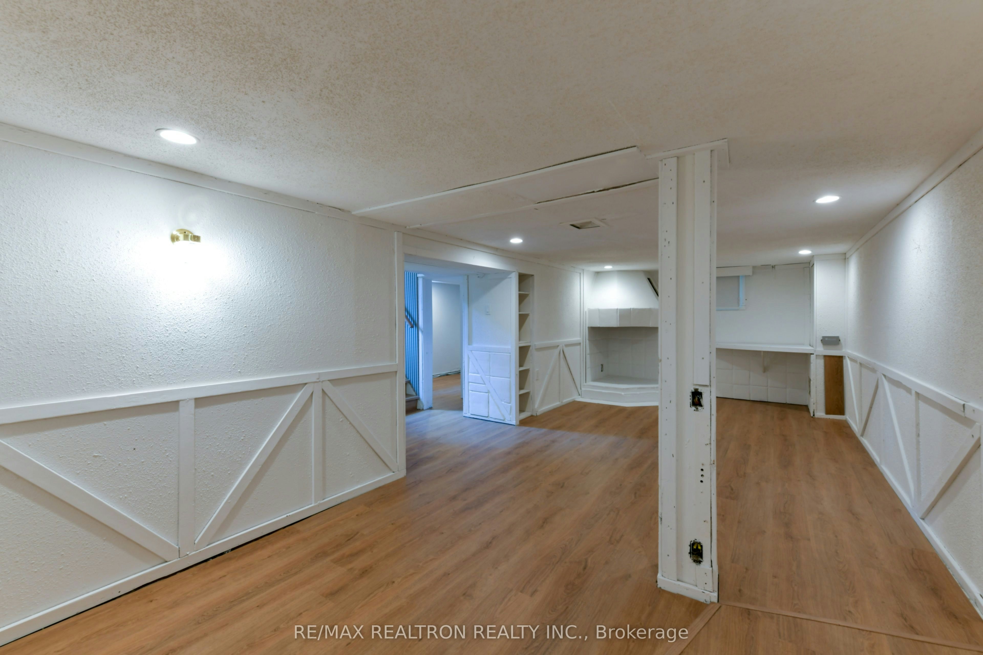 150 Upper Canada Drive, Toronto, ON, M2P 1S8 - 42