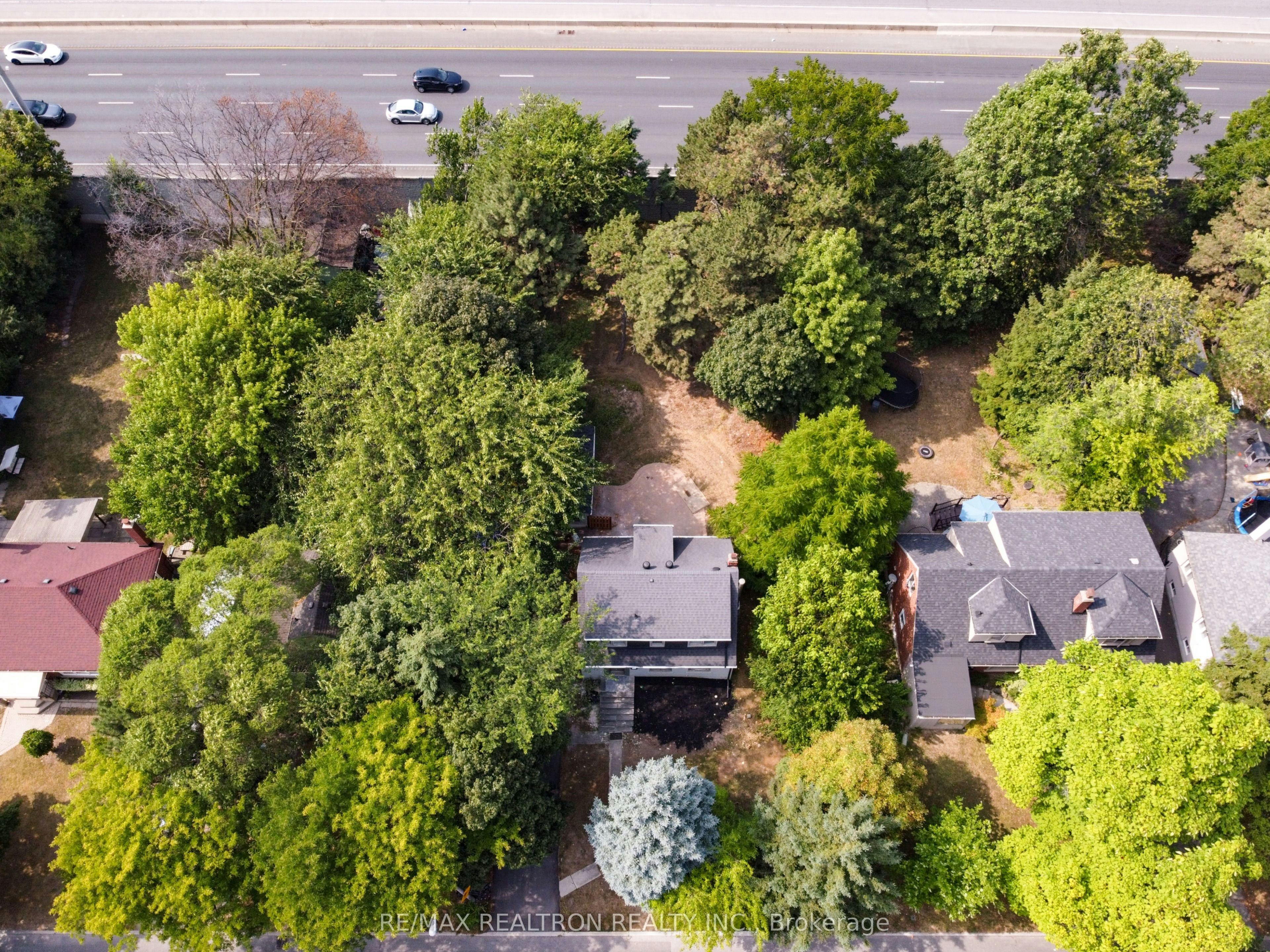 150 Upper Canada Drive, Toronto, ON, M2P 1S8 - 50