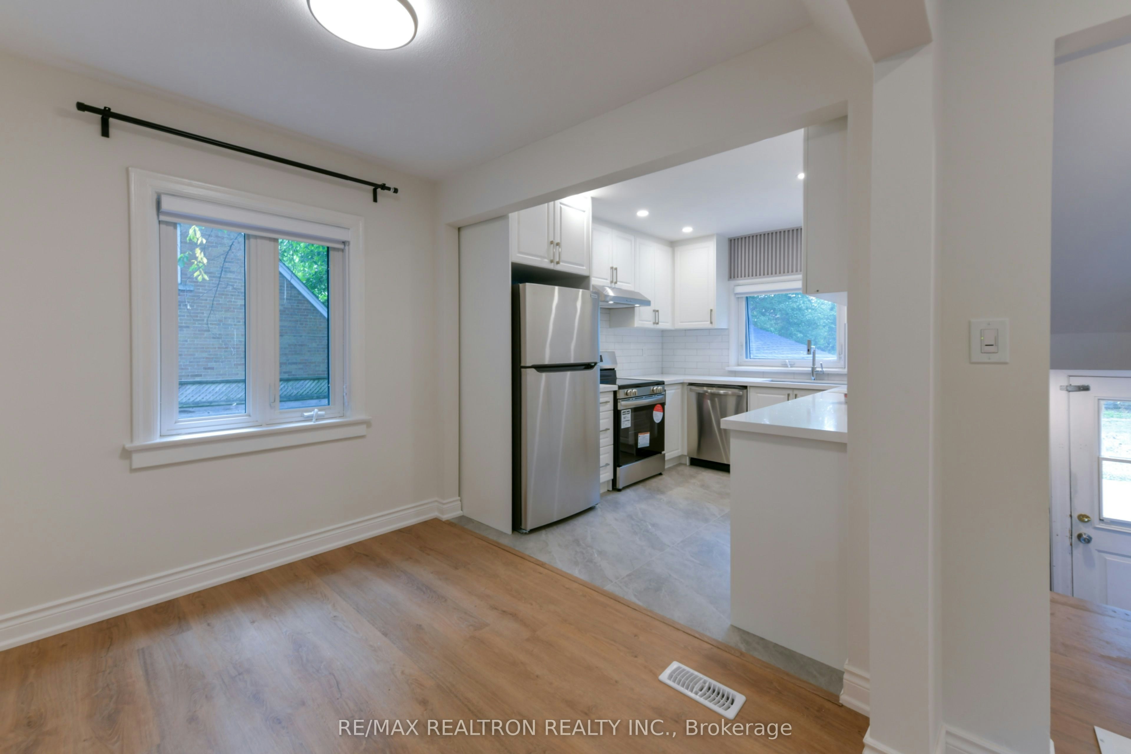 150 Upper Canada Drive, Toronto, ON, M2P 1S8 - 15