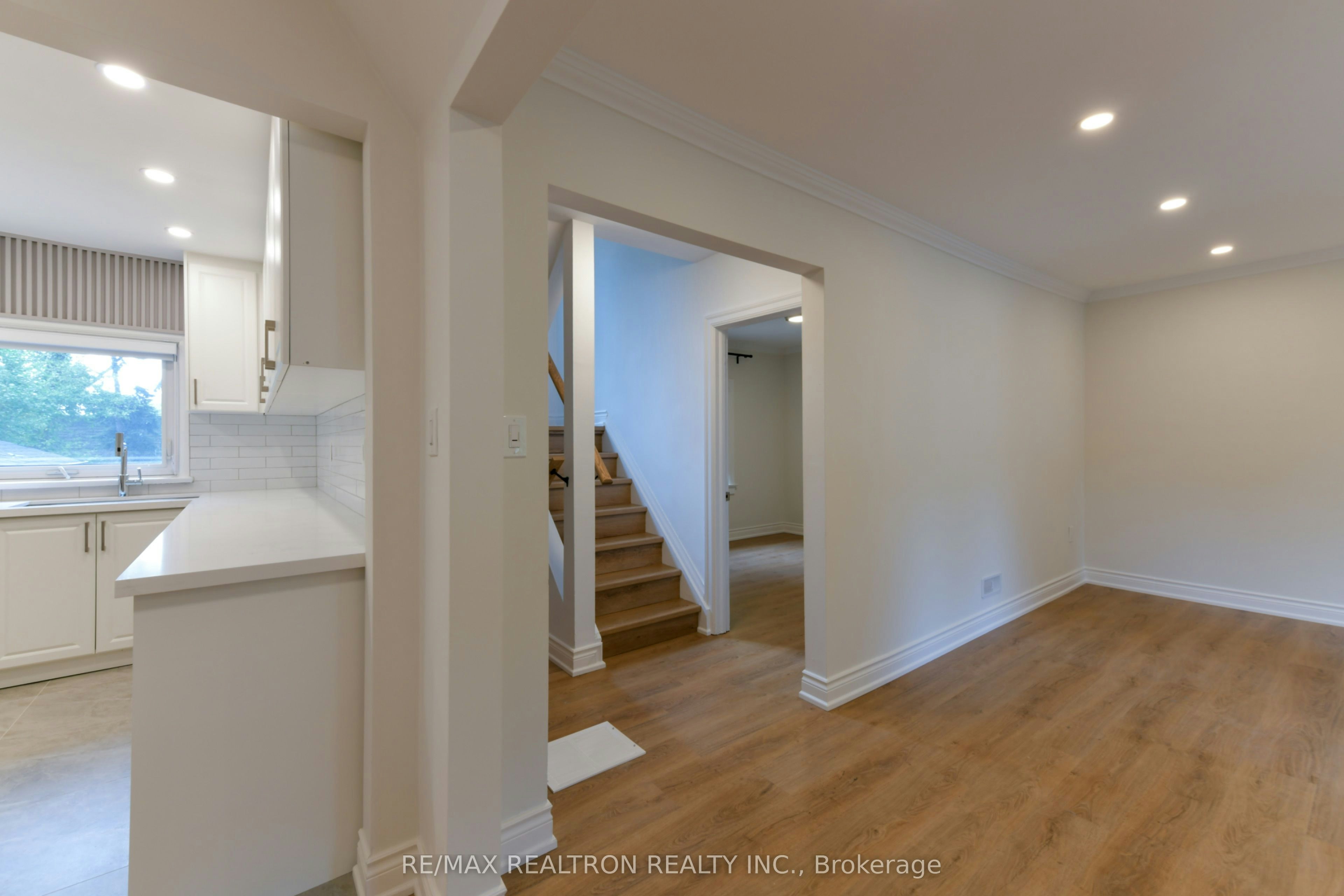 150 Upper Canada Drive, Toronto, ON, M2P 1S8 - 21
