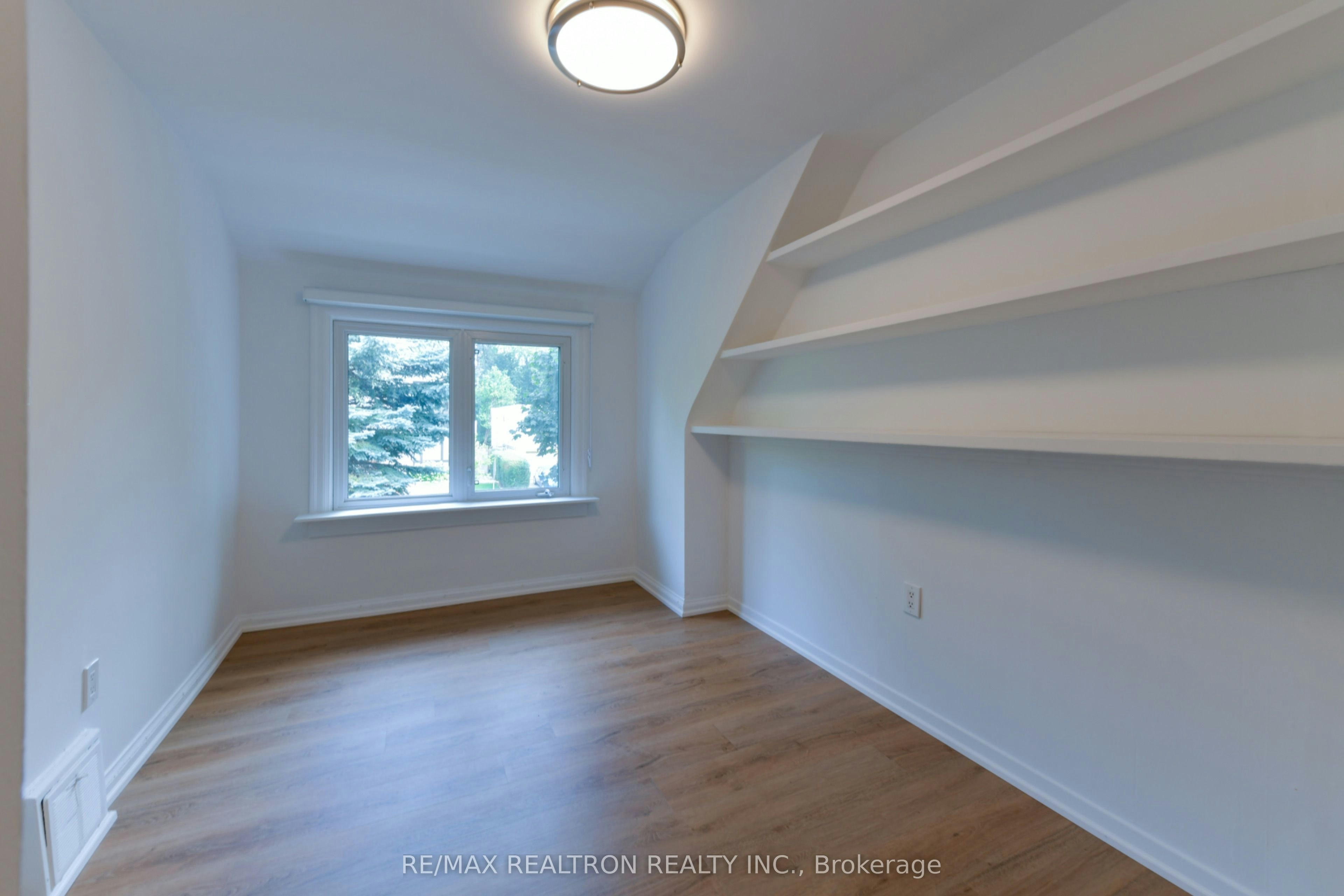 150 Upper Canada Drive, Toronto, ON, M2P 1S8 - 36