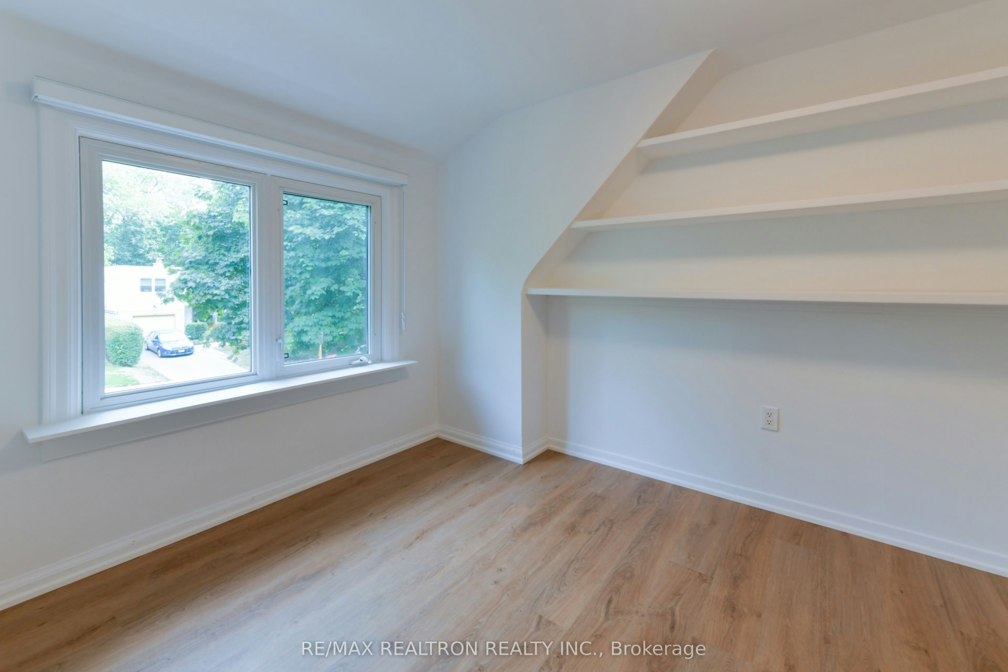 150 Upper Canada Drive, Toronto, ON, M2P 1S8 - 34