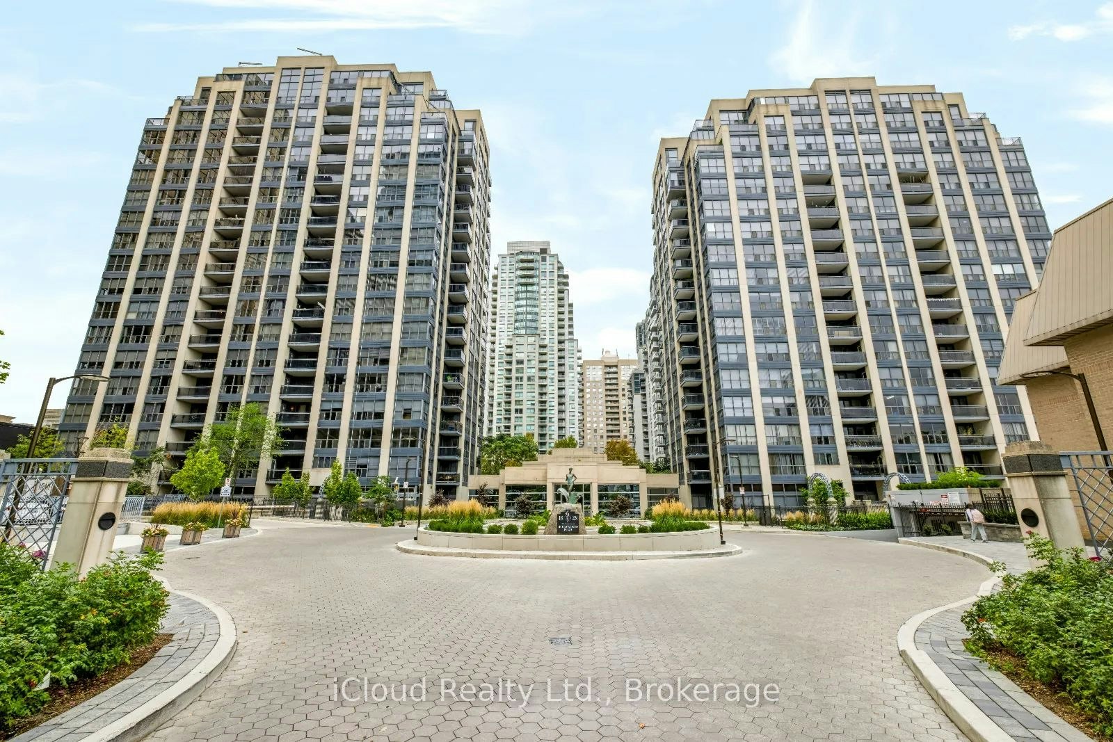800-18 Hollywood Avenue, Toronto, ON, M2N 6P5