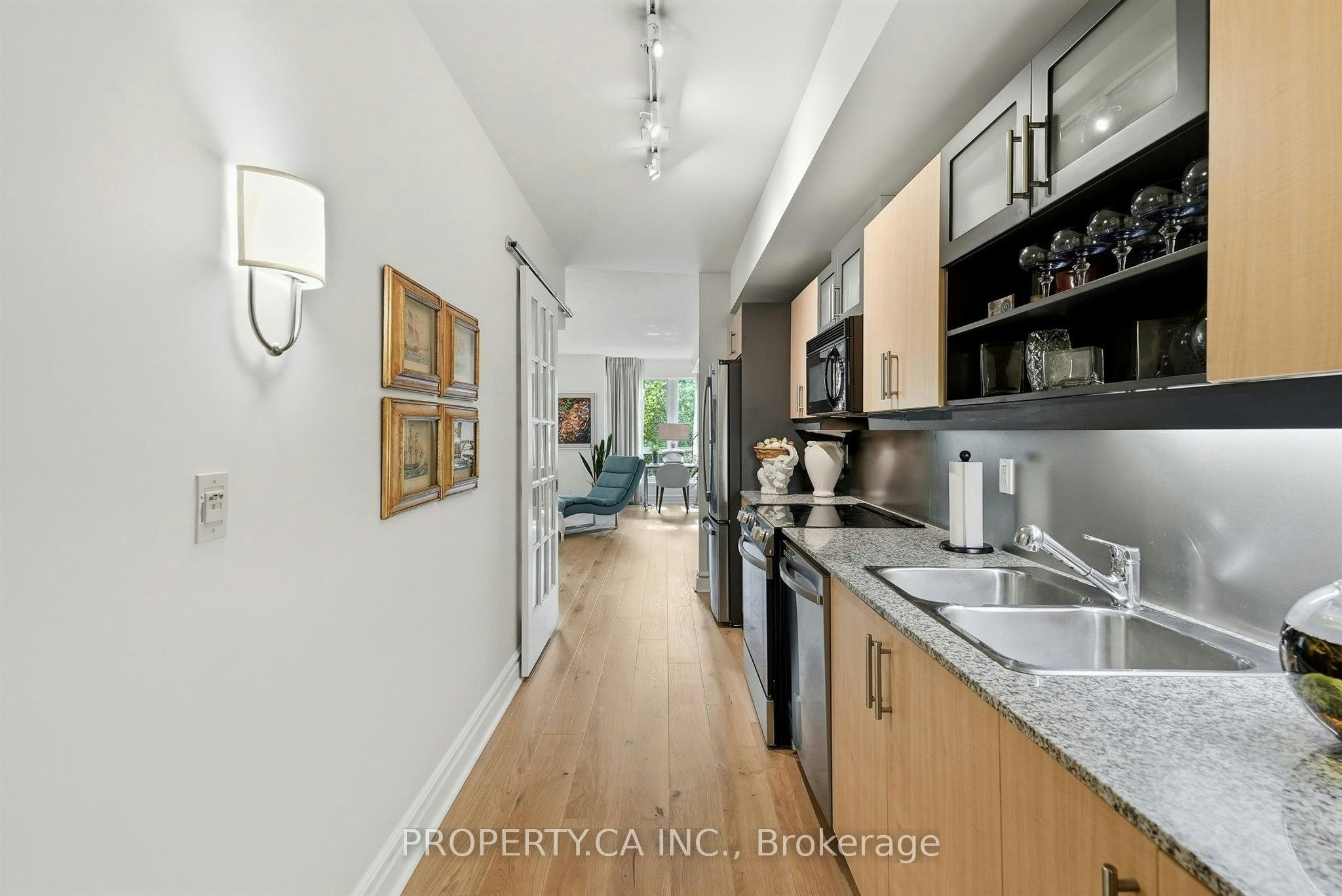 350 Wellington Street, Toronto, ON, M5V 3W9 - 4