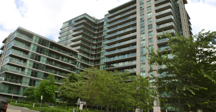 1058-209 Fort York Boulevard, Toronto, ON, M5V 4A1