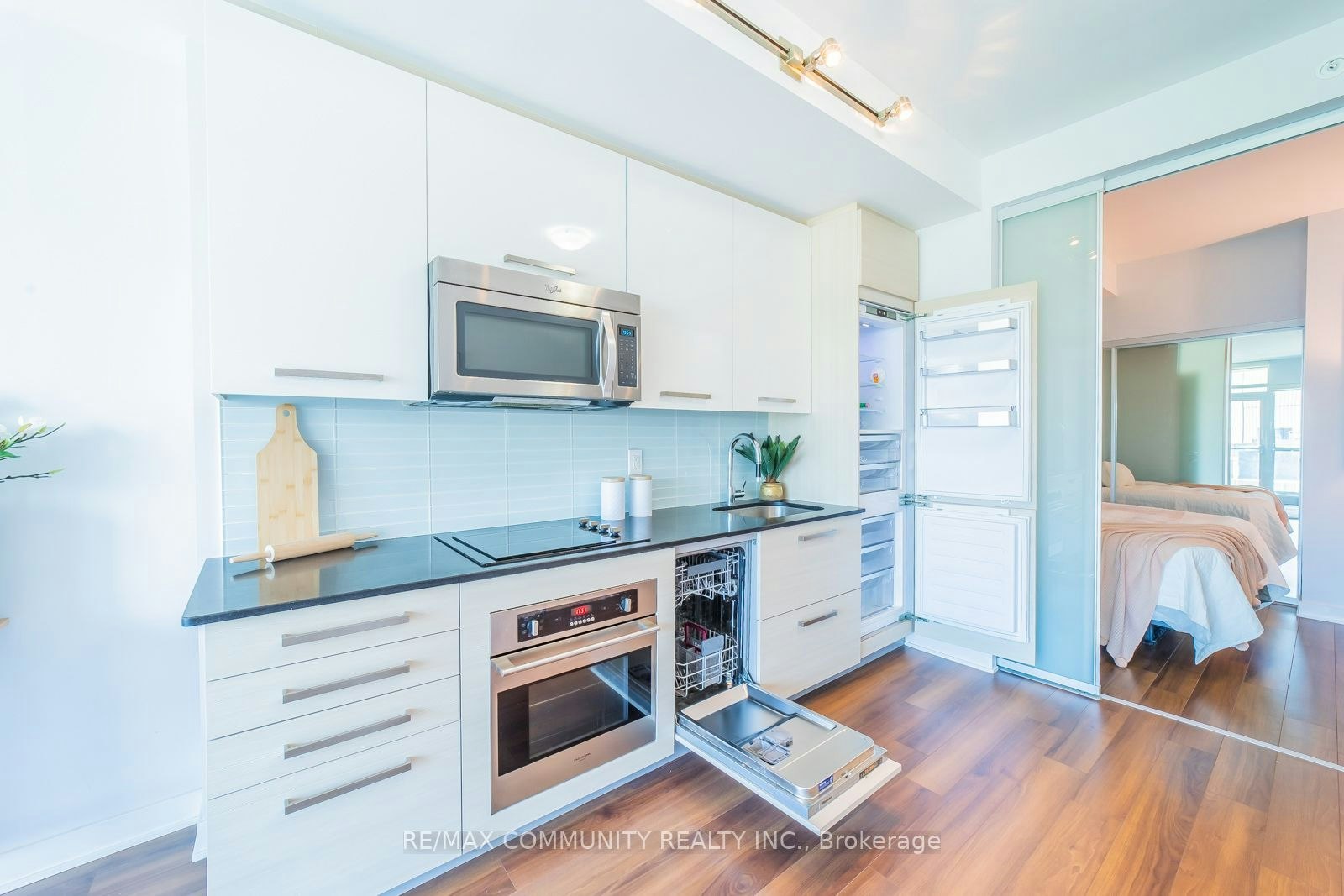 1210-210 Simcoe Street, Toronto, ON, M5T 0A9 - 14