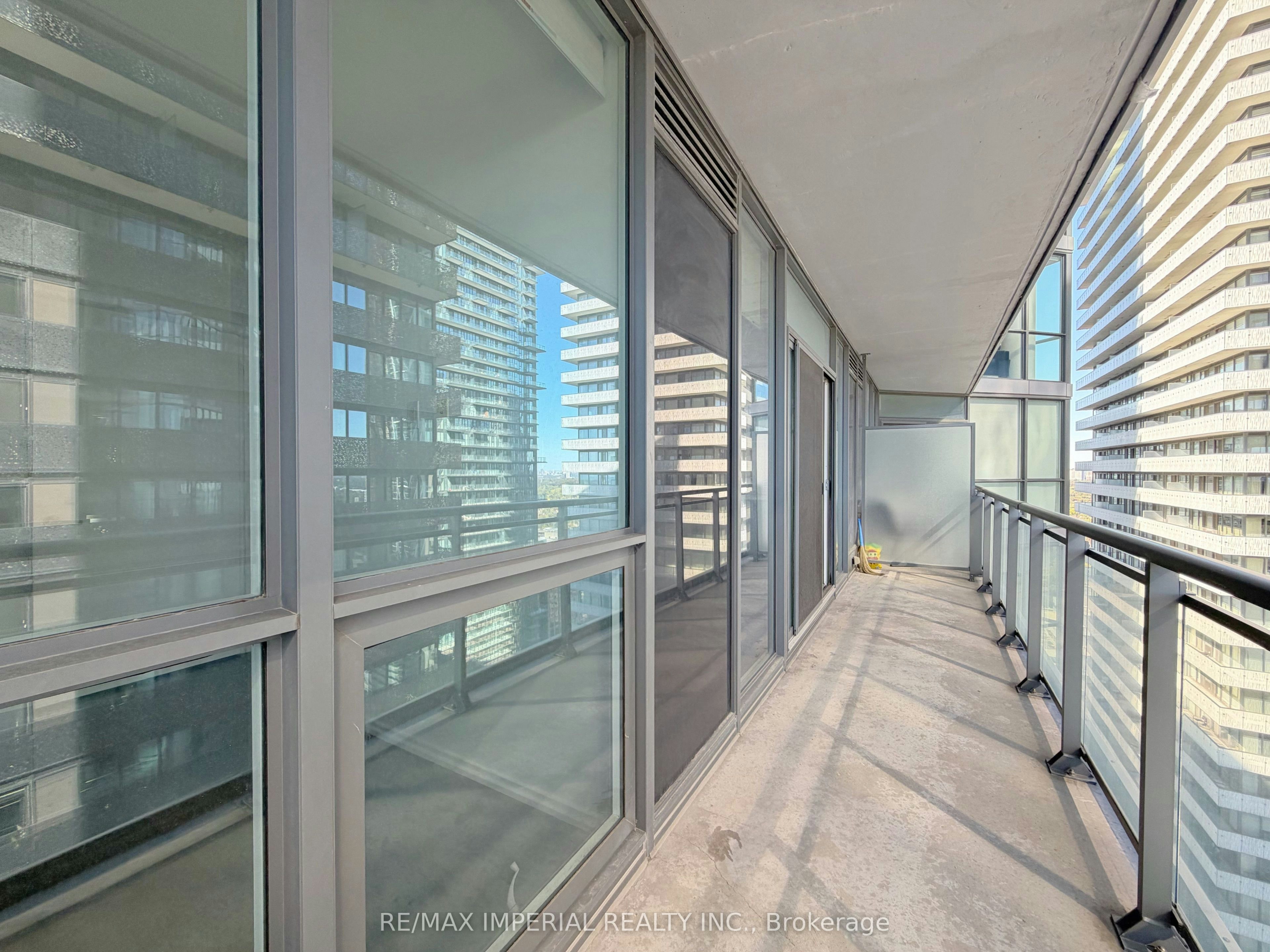 4011-45 Charles Street E, Toronto, ON, M4Y 0B8 - 16