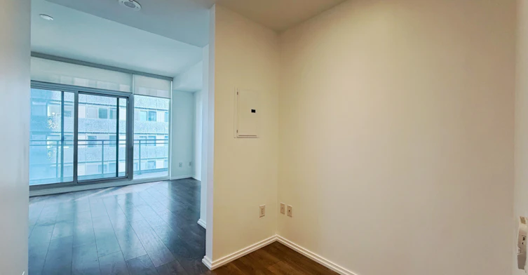 4011-45 Charles Street E, Toronto, ON, M4Y 0B8 - 4