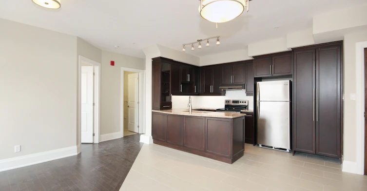202-458 Oakwood Avenue, Toronto, ON, M6E 2W6 - 12