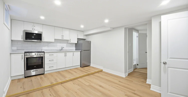 Basement-117 Cheritan Avenue, Toronto, ON, M4R 1S8 - 10