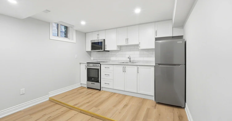 Basement-117 Cheritan Avenue, Toronto, ON, M4R 1S8 - 12