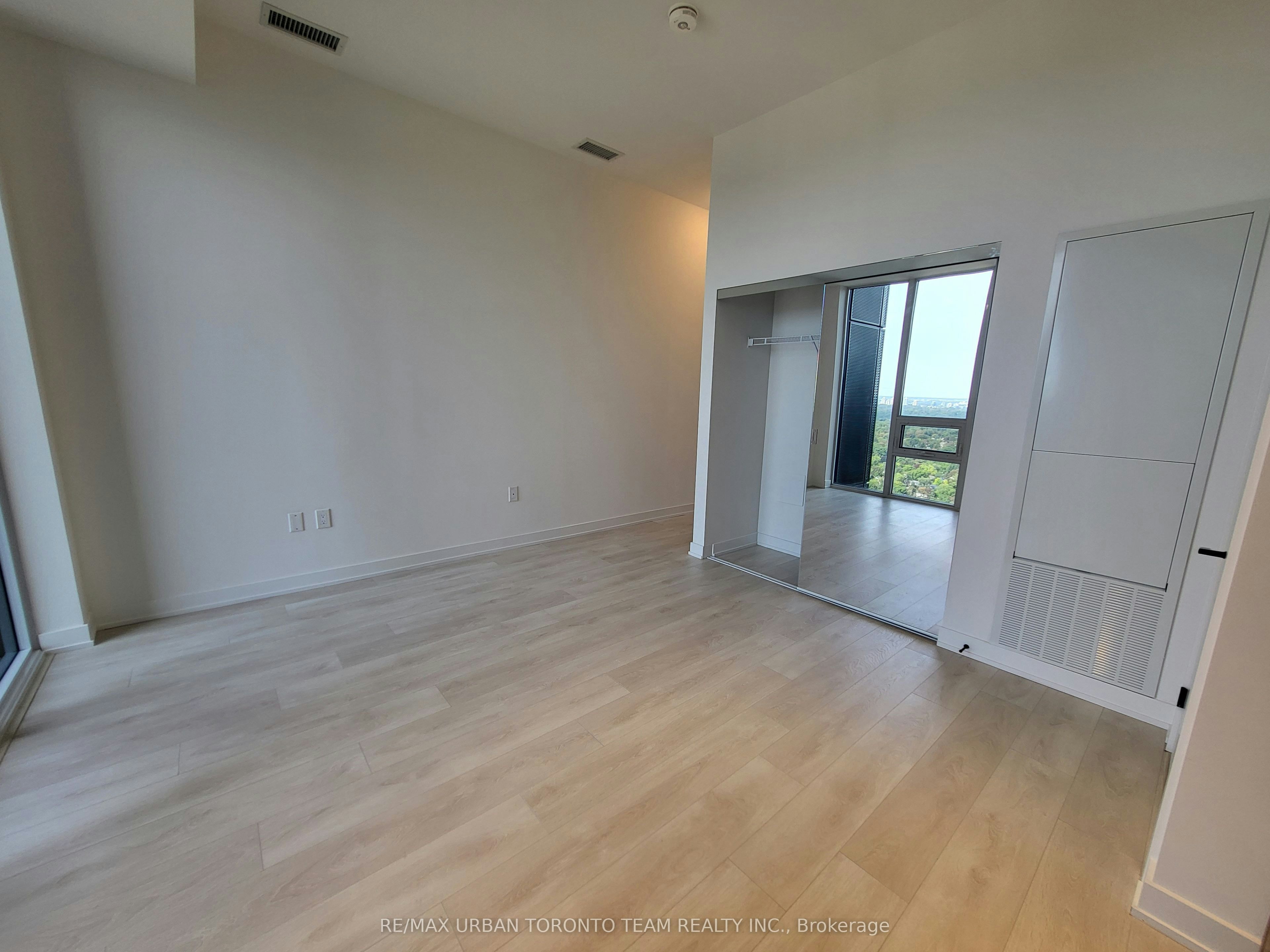 UPH-01 (3901)-117 Broadway Avenue, Toronto, ON, M4P 1V3 - 6