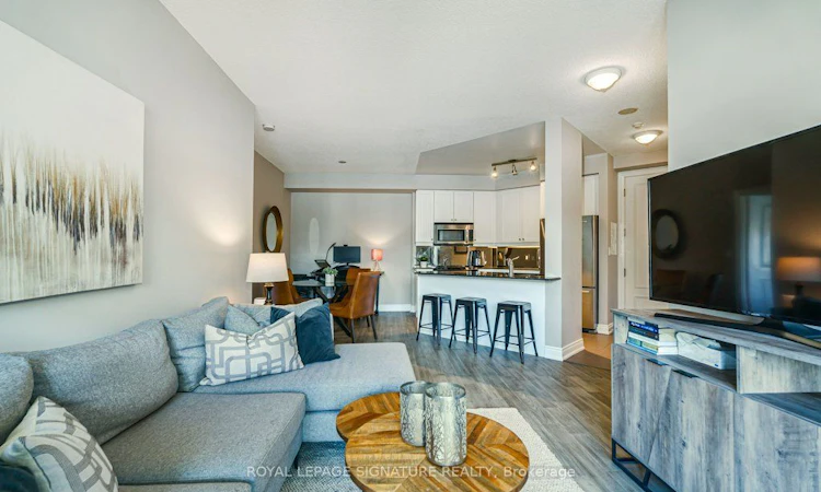 316-20 Bloorview Place