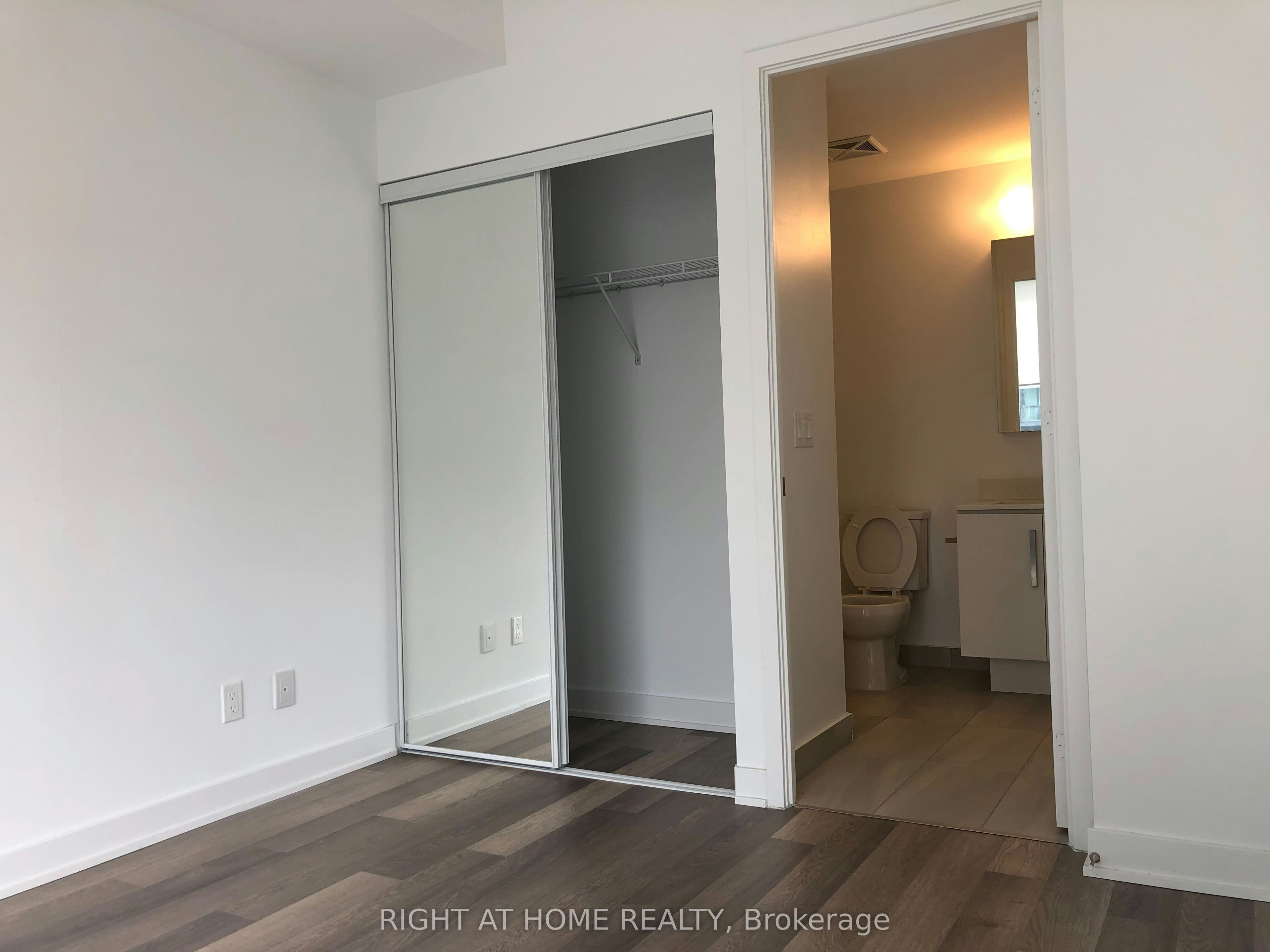 2207-5180 Yonge Street, Toronto, ON, M2N 0K5 - 10