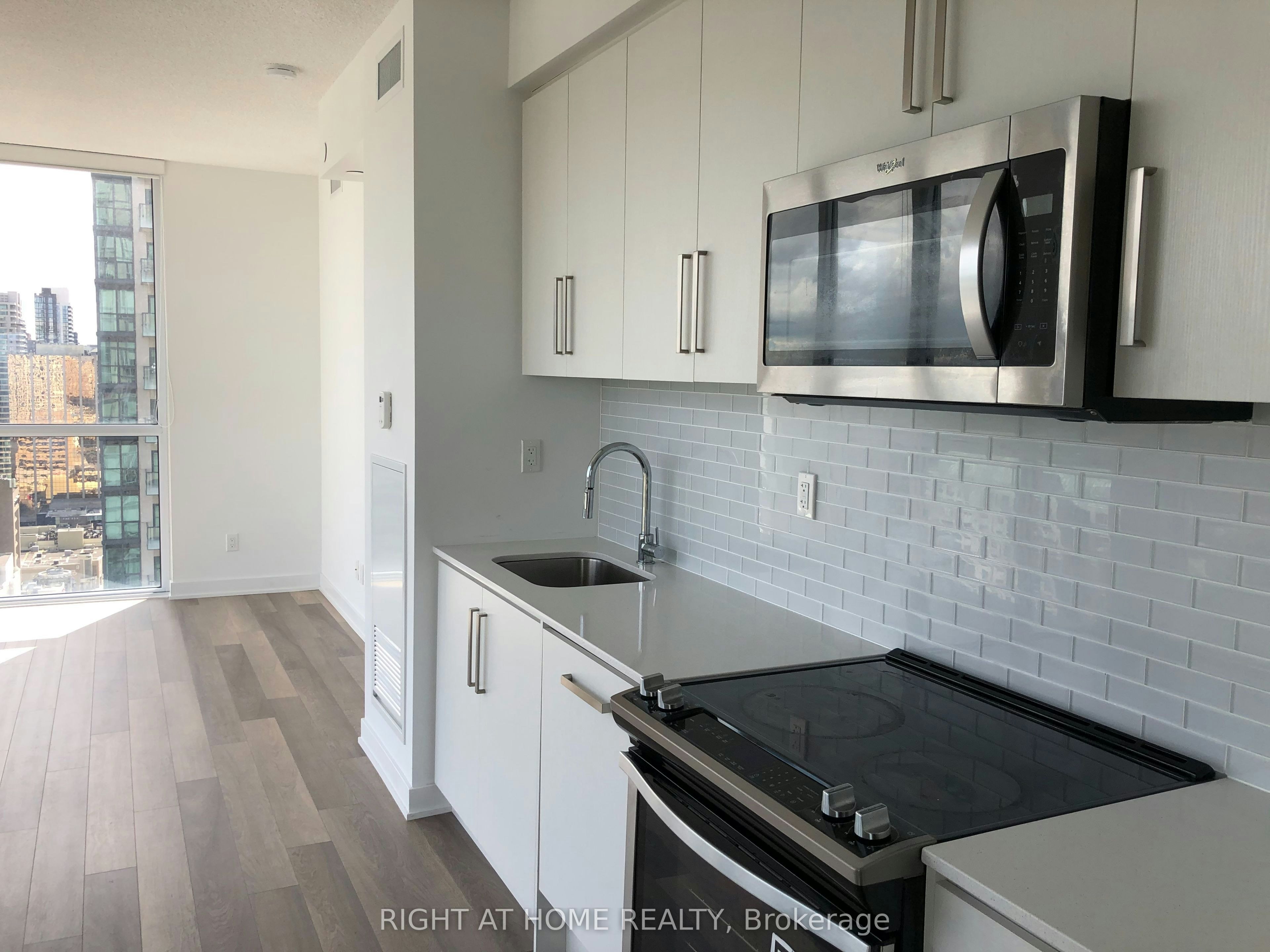 2207-5180 Yonge Street, Toronto, ON, M2N 0K5 - 8