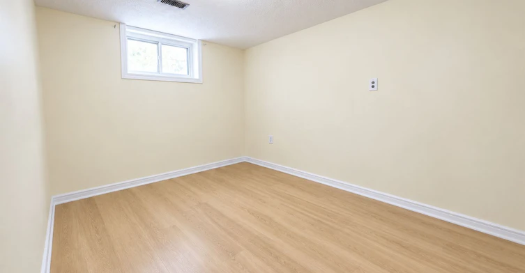 Bast-17 Bryant Street, Toronto, ON, M3H 4Z8 - 5