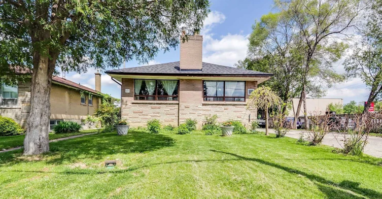 Bast-17 Bryant Street, Toronto, ON, M3H 4Z8 - 3