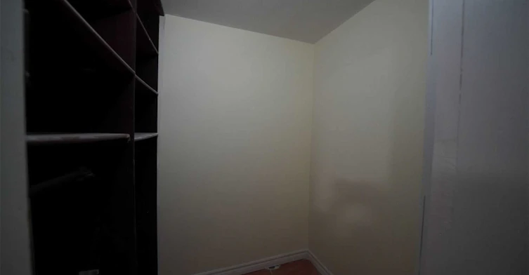Bast-17 Bryant Street, Toronto, ON, M3H 4Z8 - 9